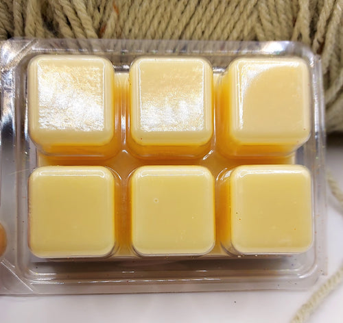 Cedarwood & Amber Soy Wax Melts – Hand-Poured in Alaska