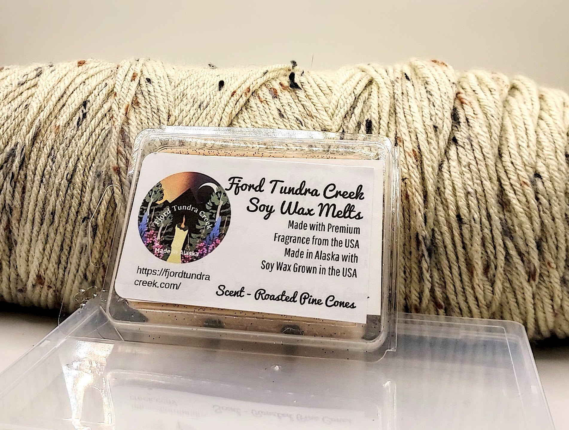 Roast Pine Cone Soy Wax Melts – Pine, Raspberry & Vanilla | Hand-Poured in Alaska